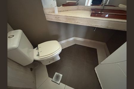 Casa para alugar com 900m², 6 quartos e 6 vagas Casa para alugar com 900m², 6 quartos e 6 vagasbanheiro 1