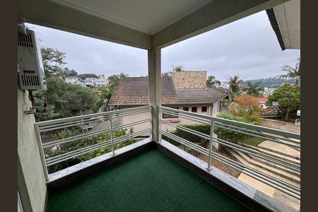Casa para alugar com 900m², 6 quartos e 6 vagas Casa para alugar com 900m², 6 quartos e 6 vagasVaranda