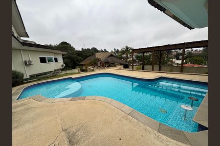 Casa para alugar com 900m², 6 quartos e 6 vagas Casa para alugar com 900m², 6 quartos e 6 vagasPiscina