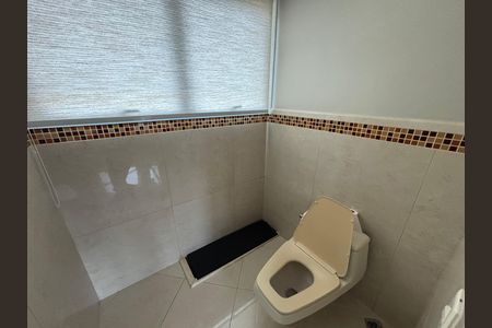 Casa para alugar com 900m², 6 quartos e 6 vagas Casa para alugar com 900m², 6 quartos e 6 vagasBanheiro da Suíte 3