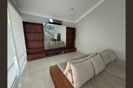 Sala de casa para alugar com 6 quartos, 900m² em Jardim Sao Paulo Ii, Cotia