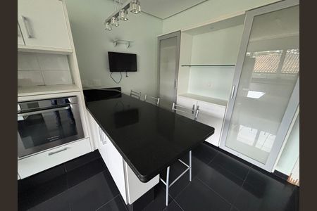 Casa para alugar com 900m², 6 quartos e 6 vagas Casa para alugar com 900m², 6 quartos e 6 vagasCozinha