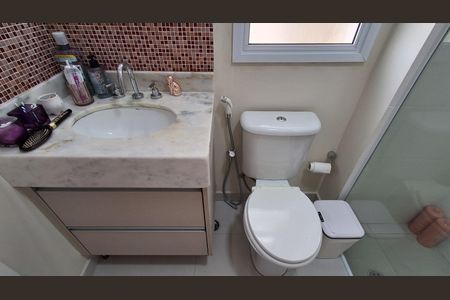 Apartamento para alugar com 123m², 3 quartos e 3 vagas Apartamento para alugar com 123m², 3 quartos e 3 vagasBanheiro Suíte 2