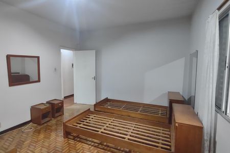 Casa à venda com 400m², 3 quartos e 4 vagas Casa à venda com 400m², 3 quartos e 4 vagasQuarto 2