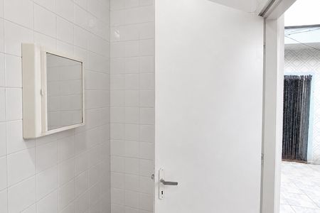 Casa à venda com 400m², 3 quartos e 4 vagas Casa à venda com 400m², 3 quartos e 4 vagasBanheiro 2