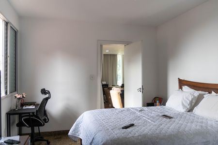 Casa à venda com 340m², 4 quartos e 4 vagas Casa à venda com 340m², 4 quartos e 4 vagasSuíte 1