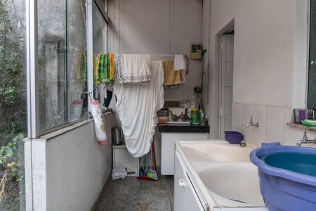 Casa à venda com 340m², 4 quartos e 4 vagas Casa à venda com 340m², 4 quartos e 4 vagasÁrea de Serviço