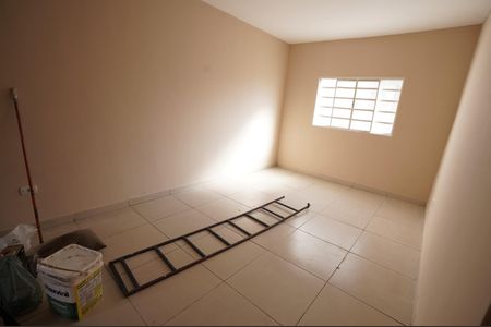 Casa à venda com 100m², 3 quartos e 3 vagas