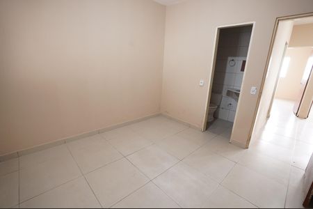 Casa à venda com 100m², 3 quartos e 3 vagas