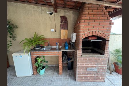 Casa à venda com 327m², 5 quartos e 2 vagas Casa à venda com 327m², 5 quartos e 2 vagasÁrea gourmet - Casa 1
