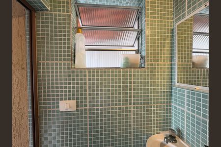 Casa à venda com 327m², 5 quartos e 2 vagas Casa à venda com 327m², 5 quartos e 2 vagasBanheiro de serviço - Casa 1