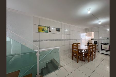 Casa à venda com 327m², 5 quartos e 2 vagas Casa à venda com 327m², 5 quartos e 2 vagasCozinha - Casa 1