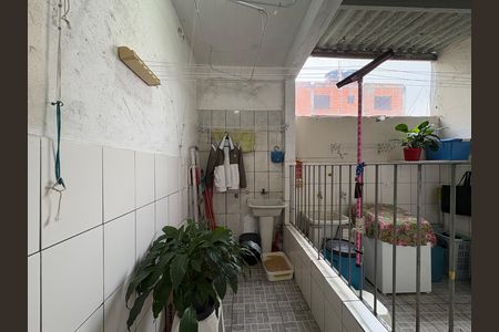 Casa à venda com 327m², 5 quartos e 2 vagas Casa à venda com 327m², 5 quartos e 2 vagasÁrea de Serviço - Casa 2