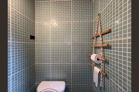Casa à venda com 327m², 5 quartos e 2 vagas Casa à venda com 327m², 5 quartos e 2 vagasBanheiro de serviço - Casa 1