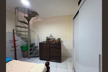 Casa à venda com 327m², 5 quartos e 2 vagas Casa à venda com 327m², 5 quartos e 2 vagasQuarto 1 - Casa 3