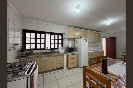 Casa à venda com 327m², 5 quartos e 2 vagas Casa à venda com 327m², 5 quartos e 2 vagasCozinha - Casa 1