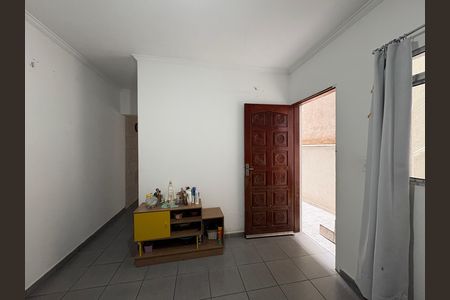 Casa à venda com 327m², 5 quartos e 2 vagas Casa à venda com 327m², 5 quartos e 2 vagasSala / Quarto - Casa 2