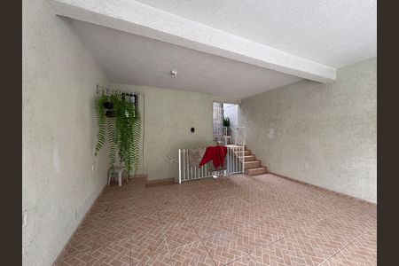 Casa à venda com 327m², 5 quartos e 2 vagas Casa à venda com 327m², 5 quartos e 2 vagasGaragem