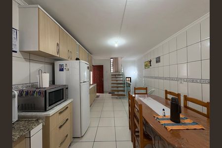 Casa à venda com 327m², 5 quartos e 2 vagas Casa à venda com 327m², 5 quartos e 2 vagasCozinha - Casa 1