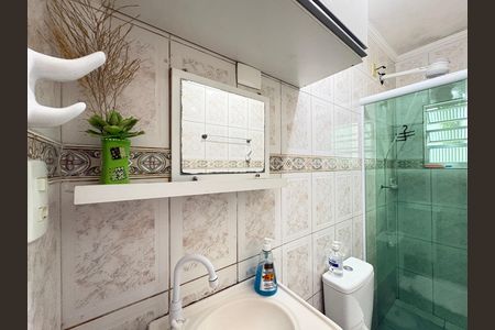 Casa à venda com 327m², 5 quartos e 2 vagas Casa à venda com 327m², 5 quartos e 2 vagasBanheiro 1 - Casa 3