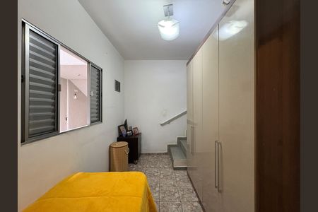 Casa à venda com 327m², 5 quartos e 2 vagas Casa à venda com 327m², 5 quartos e 2 vagasQuarto 3 - Casa 1