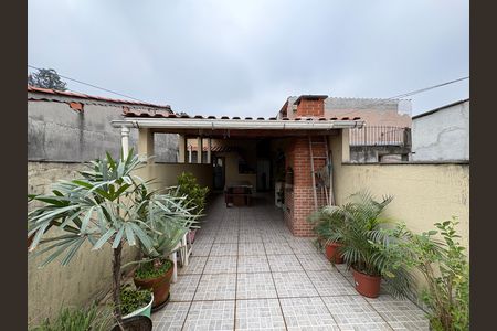 Casa à venda com 327m², 5 quartos e 2 vagas Casa à venda com 327m², 5 quartos e 2 vagasÁrea gourmet - Casa 1