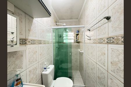 Casa à venda com 327m², 5 quartos e 2 vagas Casa à venda com 327m², 5 quartos e 2 vagasBanheiro 1 - Casa 3