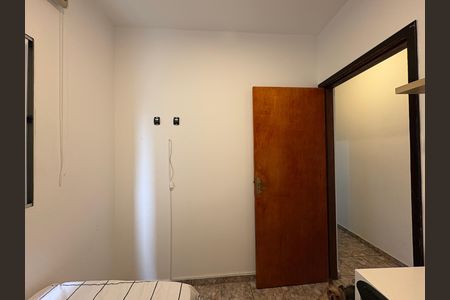 Casa à venda com 327m², 5 quartos e 2 vagas Casa à venda com 327m², 5 quartos e 2 vagasQuarto 2 - Casa 1