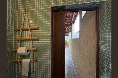 Casa à venda com 327m², 5 quartos e 2 vagas Casa à venda com 327m², 5 quartos e 2 vagasBanheiro de serviço - Casa 1
