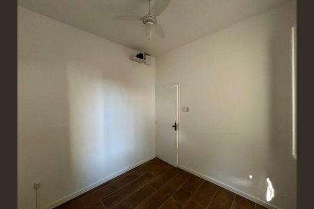 Quarto 1 de casa para alugar com 3 quartos, 60m² em São Geraldo, Porto Alegre