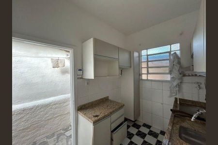 Casa para alugar com 60m², 3 quartos e 2 vagas Casa para alugar com 60m², 3 quartos e 2 vagasCozinha