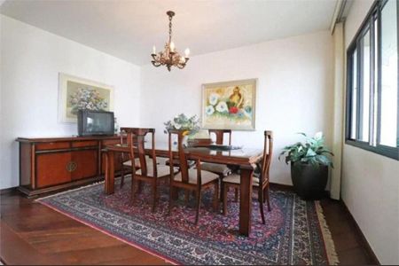 Apartamento à venda com 176m², 4 quartos e 2 vagas