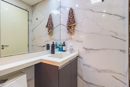 Apartamento à venda com 39m², 2 quartos e sem vaga Apartamento à venda com 39m², 2 quartos e sem vagaBanheiro
