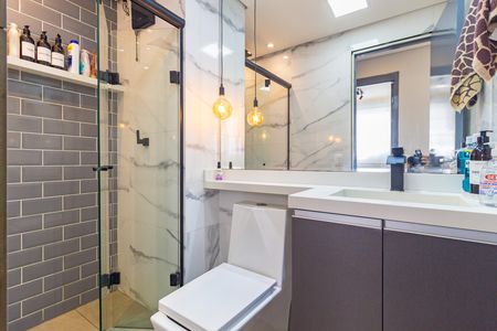 Apartamento à venda com 39m², 2 quartos e sem vaga Apartamento à venda com 39m², 2 quartos e sem vagaBanheiro