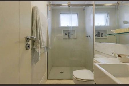 Apartamento à venda com 253m², 4 quartos e 6 vagas