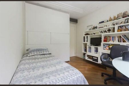 Apartamento à venda com 253m², 4 quartos e 6 vagas
