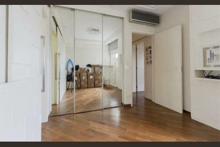 Apartamento à venda com 253m², 4 quartos e 6 vagas