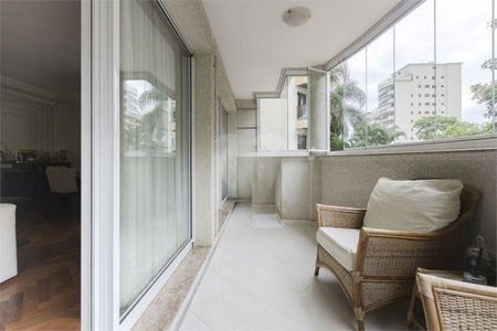 Apartamento à venda com 253m², 4 quartos e 6 vagas