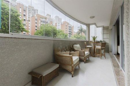 Apartamento à venda com 253m², 4 quartos e 6 vagas