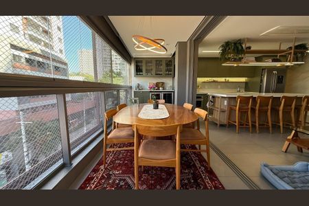 Apartamento à venda com 142m², 3 quartos e 2 vagas
