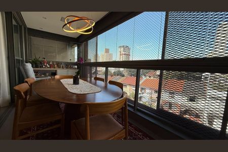 Apartamento à venda com 142m², 3 quartos e 2 vagas