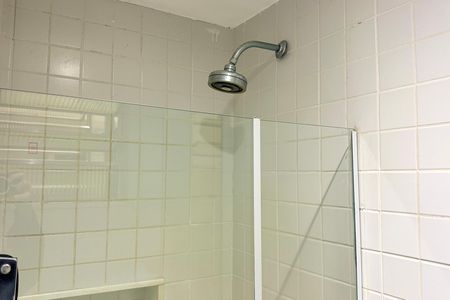 Apartamento para alugar com 130m², 3 quartos e sem vaga