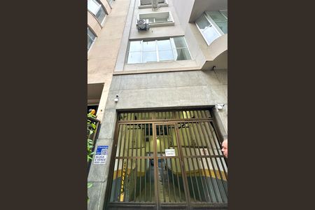 Apartamento para alugar com 130m², 3 quartos e sem vaga