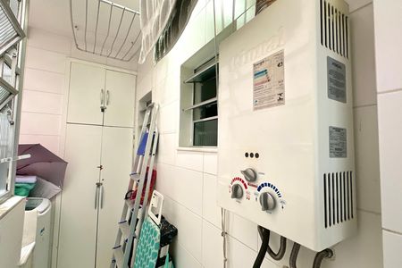 Apartamento para alugar com 130m², 3 quartos e sem vaga