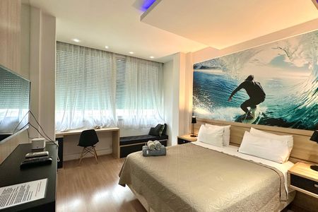 Apartamento para alugar com 130m², 3 quartos e sem vaga