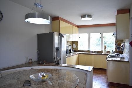 Casa para alugar com 295m², 3 quartos e 2 vagasCozinha