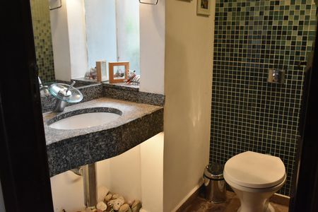 Casa para alugar com 295m², 3 quartos e 2 vagasLavabo
