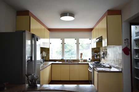 Casa para alugar com 295m², 3 quartos e 2 vagasCozinha