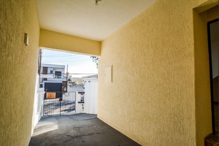 Casa para alugar com 100m², 2 quartos e 1 vaga Casa para alugar com 100m², 2 quartos e 1 vagaGaragem