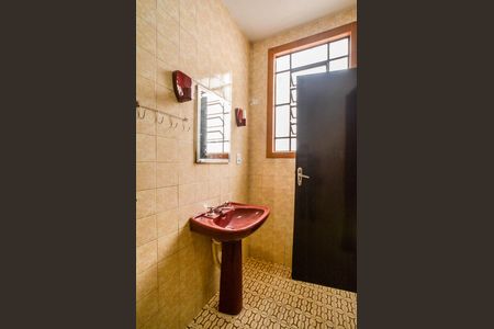 Casa para alugar com 100m², 2 quartos e 1 vaga Casa para alugar com 100m², 2 quartos e 1 vagaBanheiro